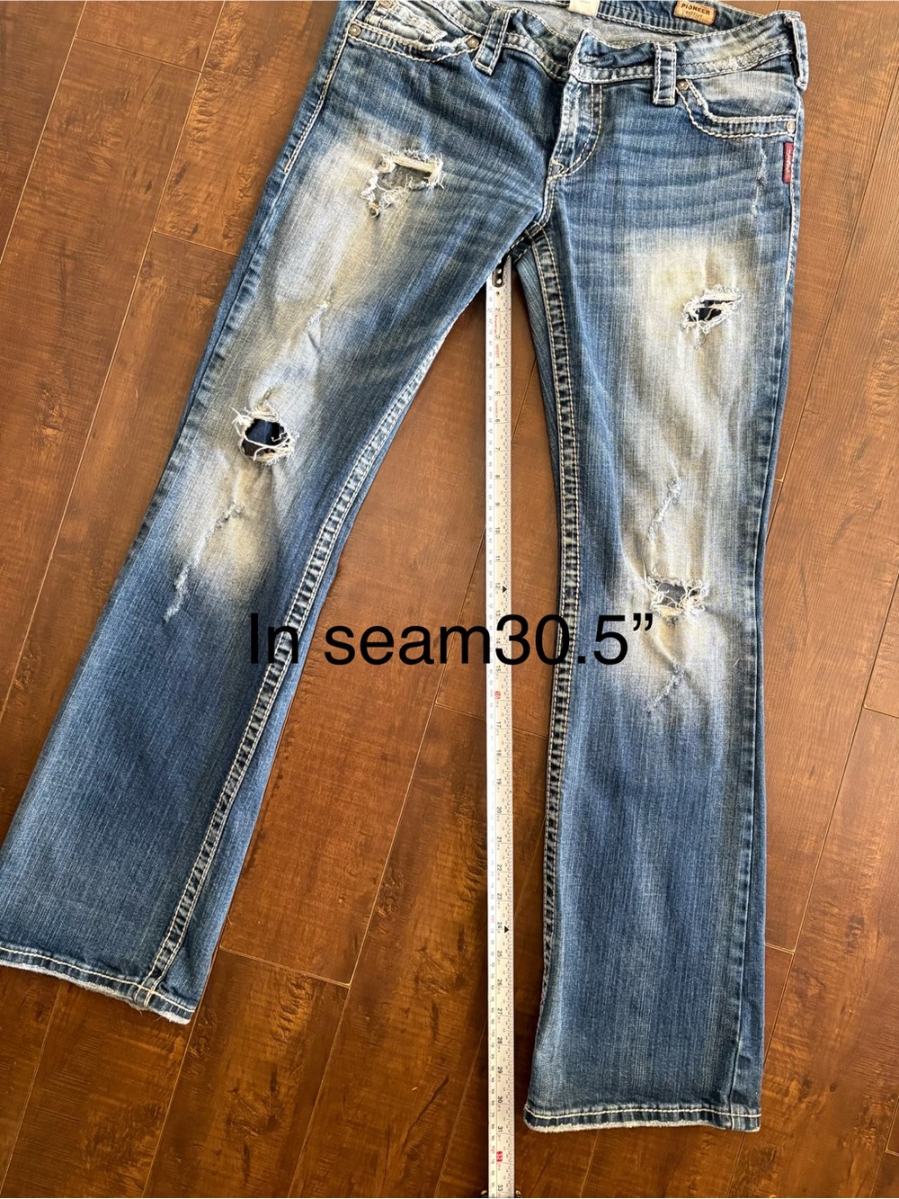 Silver Jeans Co. Pioneer Bootcut Distressed Medium Wash Jeans Size 31x33 - Picture 8 of 12